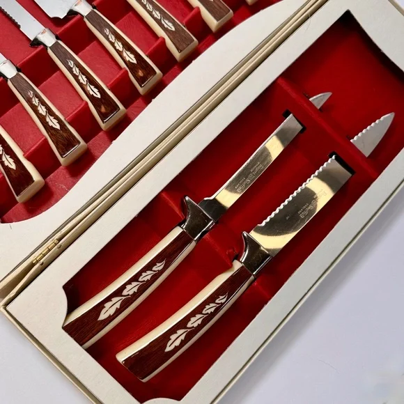 Vintage Regent Sheffield 19-Piece “Treasure Chest” Cutlery Set Stainless Steel - Picture 8 of 12